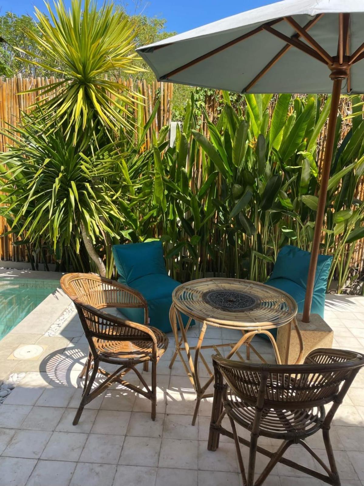 Tipsea Turtle Gili Air Hotel Екстериор снимка