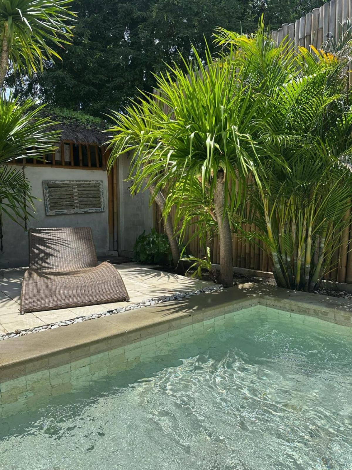Tipsea Turtle Gili Air Hotel Екстериор снимка